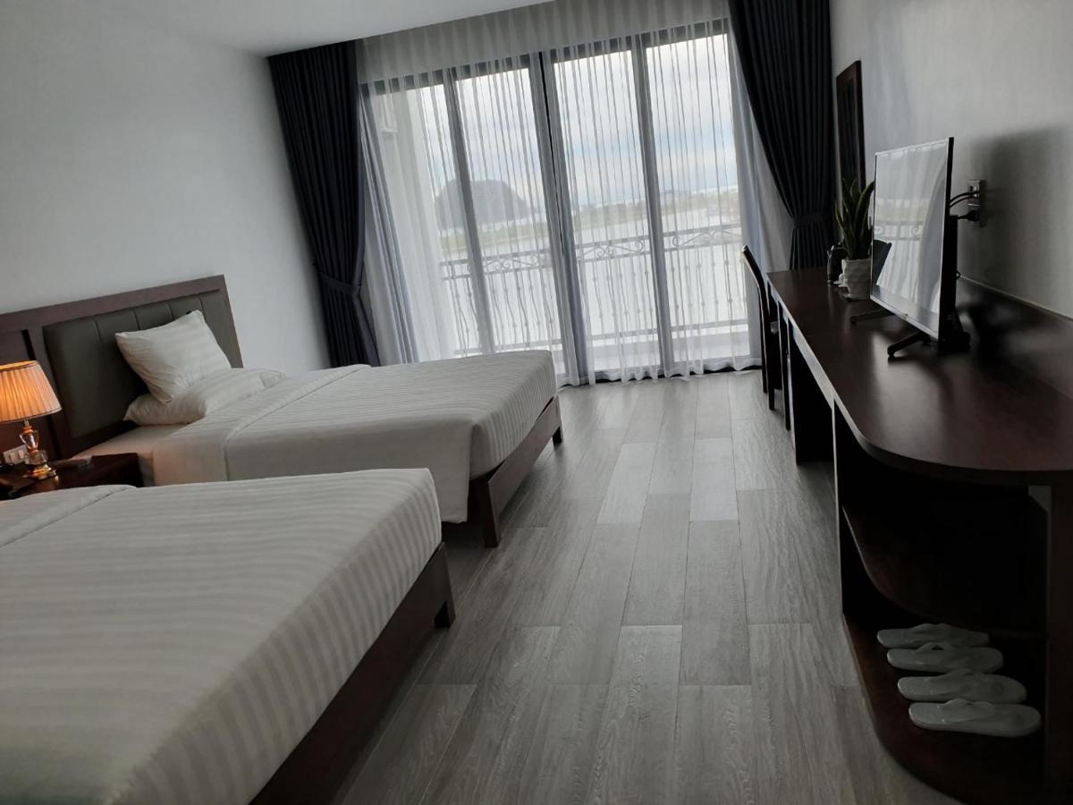 Ha Long Bay Tuan Chau Hotel Esterno foto
